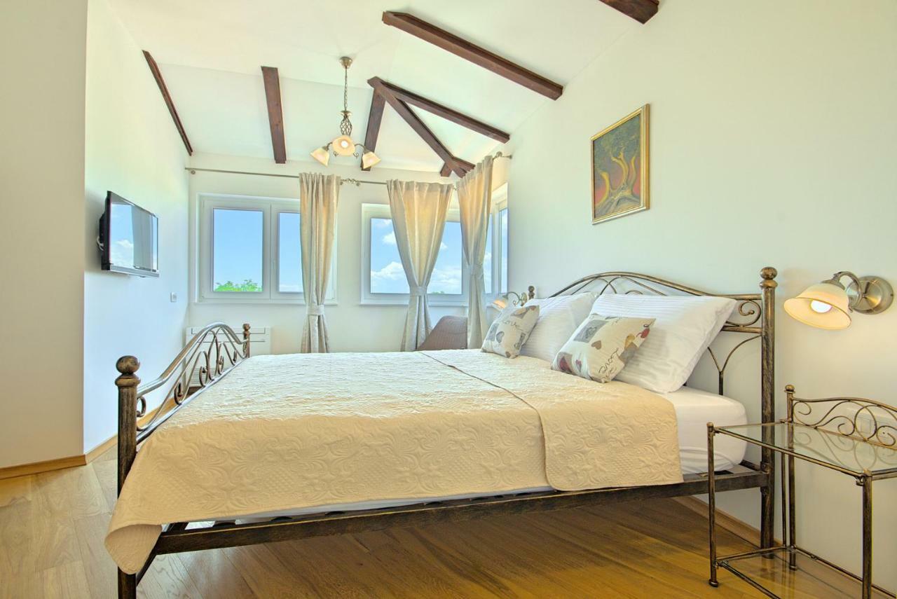 Villa Vespera Rosini Luaran gambar