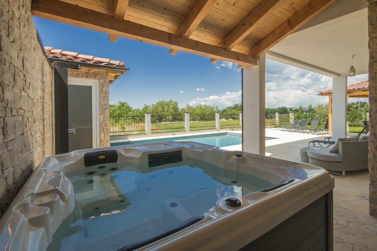 Villa Vespera Rosini Luaran gambar
