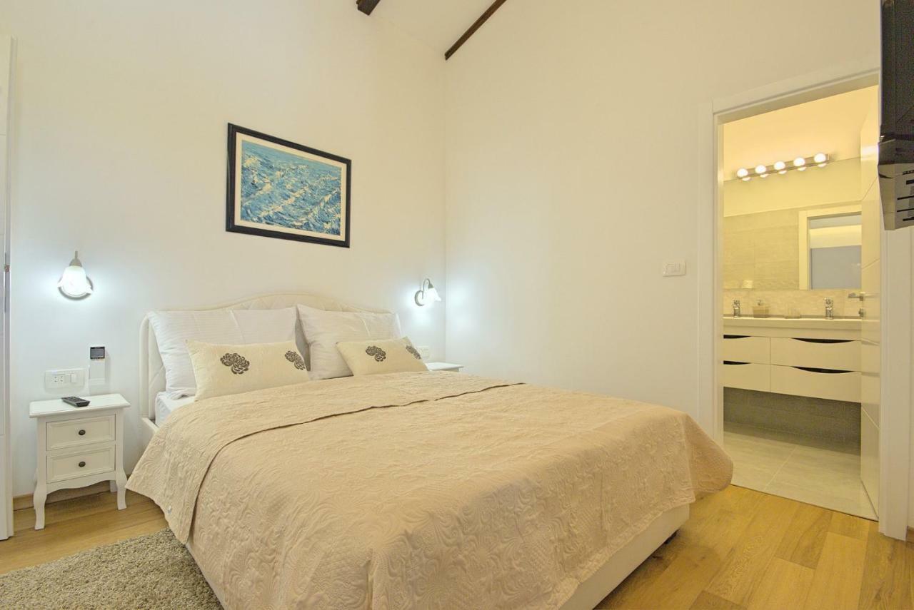 Villa Vespera Rosini Luaran gambar