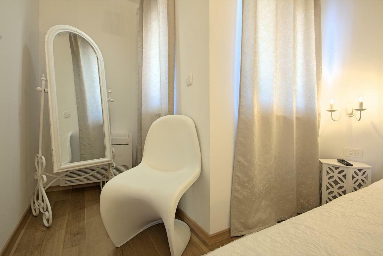 Villa Vespera Rosini Luaran gambar