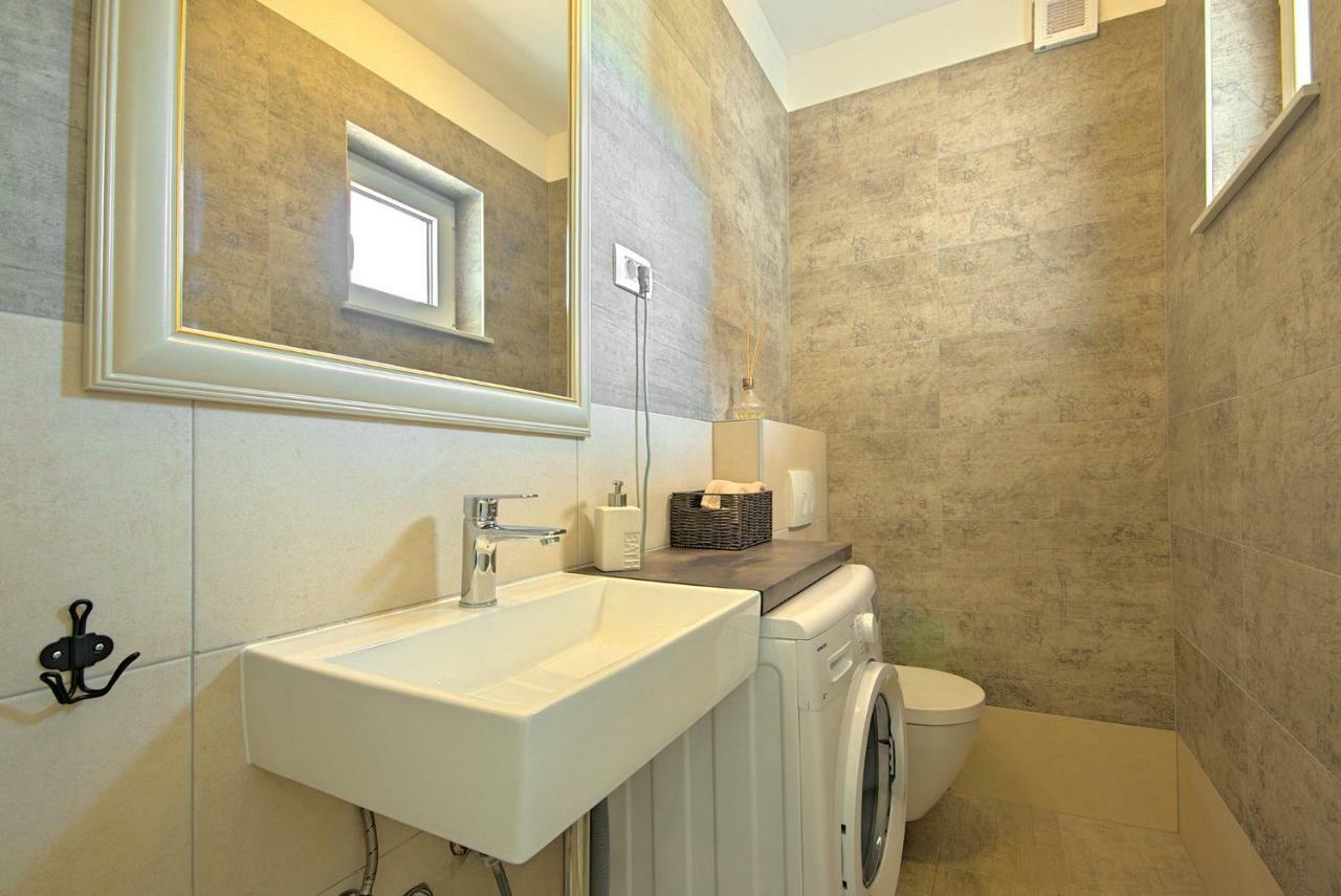 Villa Vespera Rosini Luaran gambar